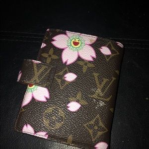 Wallet I found in thrift store
